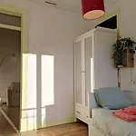 Charming Flat With 2 Bedrooms On Lisbon's 7th Hill