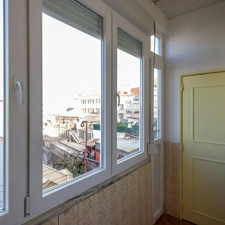 Daire Charming Flat With 2 Bedrooms On Lisbon's 7th Hill