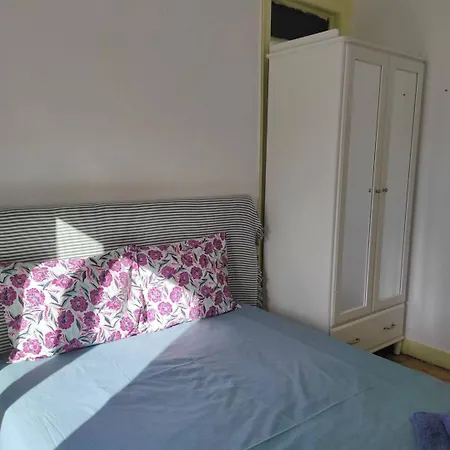 Charming Flat With 2 Bedrooms On Lisbon's 7th Hill * Lissabon