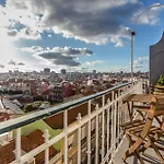 Charming Flat With 2 Bedrooms On Lisbon's 7th Hill Apartmán *